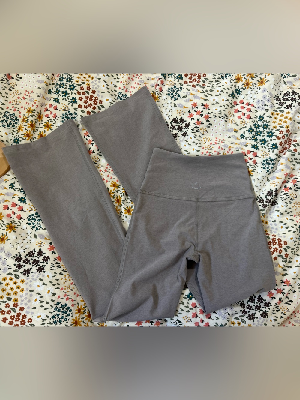 Beyond Yoga " Spacedye Practice High Waisted Bootcut Pant" XS - Picture 2 of 6